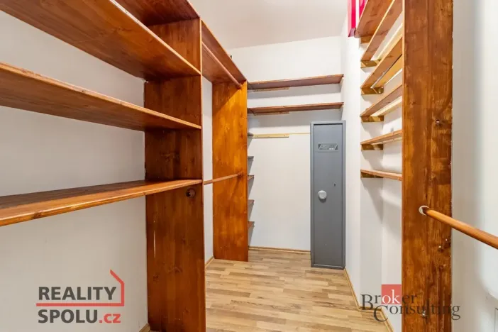 Prodej rodinného domu, Chválenice, 206 m2