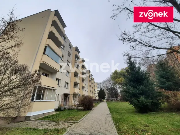 Pronájem bytu 1+1, Zlín - Malenovice, Husova, 32 m2