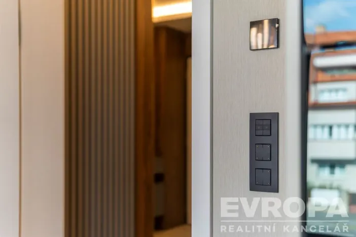 Pronájem bytu 1+kk, Praha - Břevnov, U Petřin, 35 m2