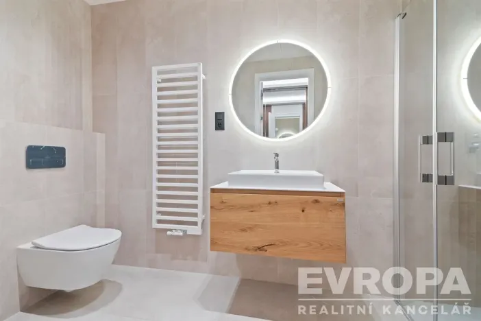 Pronájem bytu 1+kk, Praha - Břevnov, U Petřin, 35 m2