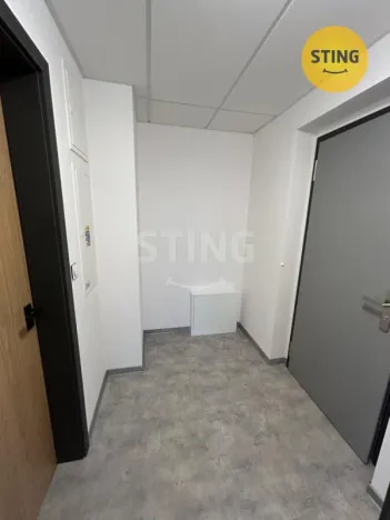 Pronájem bytu 1+kk, Pardubice, Husova, 35 m2