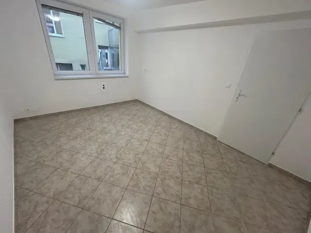 Pronájem bytu 3+1, Praha - Strašnice, Věšínova, 65 m2