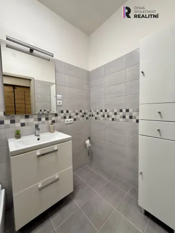 Prodej bytu 2+kk, Lubenec, Náměstí, 52 m2