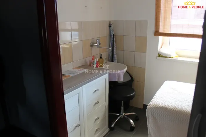 Pronájem kanceláře, Benešov, Antuškova, 48 m2