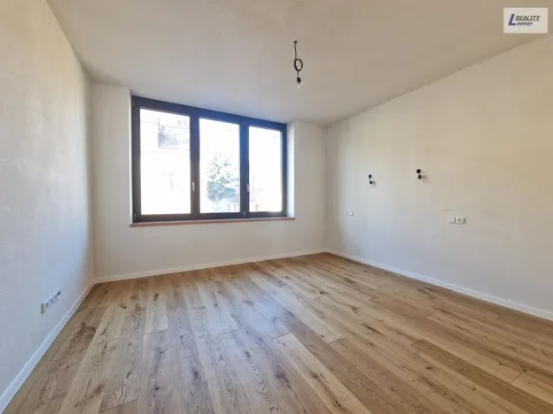 Prodej bytu 2+kk, Praha, Pod turnovskou tratí, 58 m2