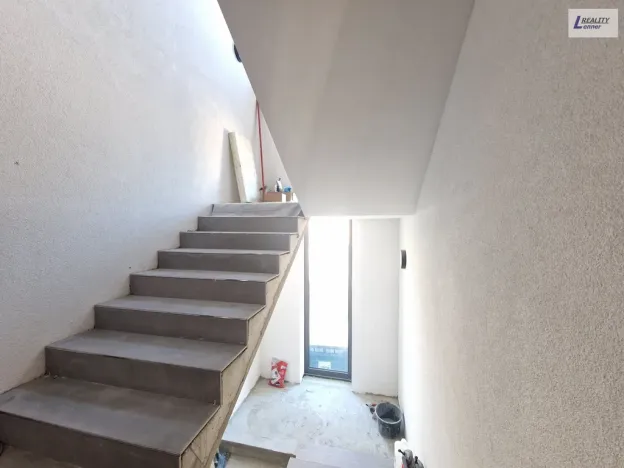 Prodej bytu 2+kk, Praha, Pod turnovskou tratí, 58 m2