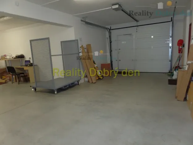 Pronájem skladu, Opava, Bochenkova, 219 m2