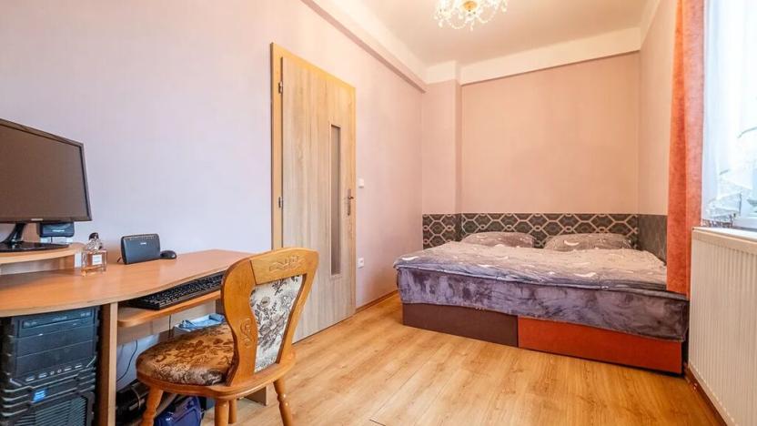 Prodej činžovního domu, Sadská, Husova, 306 m2