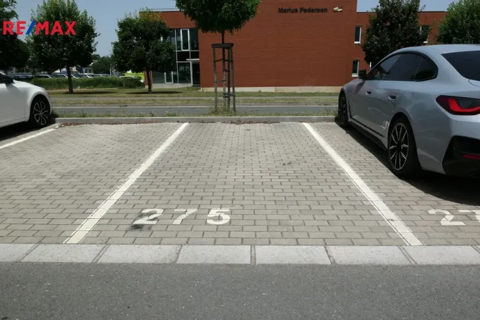 Pronájem bytu 2+kk, Hradec Králové - Nový Hradec Králové, Antonína Petrofa, 54 m2