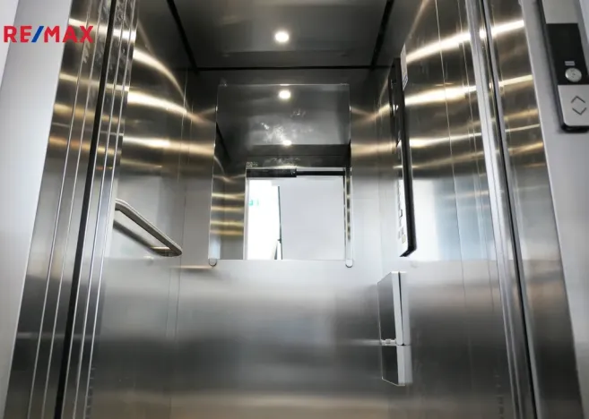 Pronájem bytu 2+kk, Hradec Králové - Nový Hradec Králové, Antonína Petrofa, 54 m2