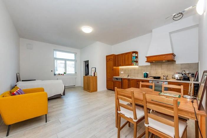 Pronájem bytu 2+kk, Praha - Libeň, Ocelářská, 54 m2