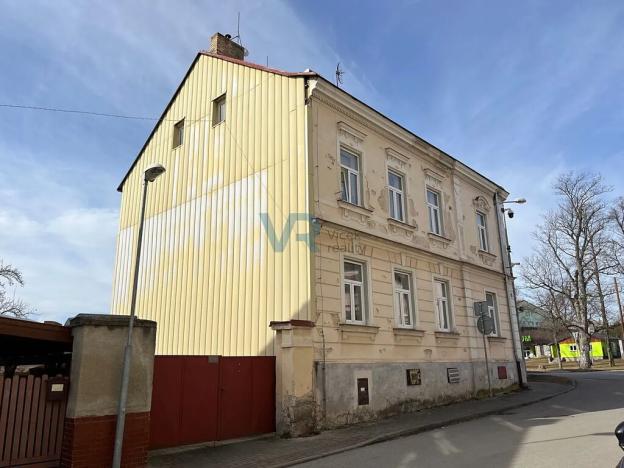 Prodej bytu 2+1, České Velenice, Komenského, 80 m2