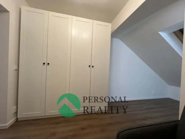 Pronájem bytu 1+1, Praha - Žižkov, Na mokřině, 40 m2