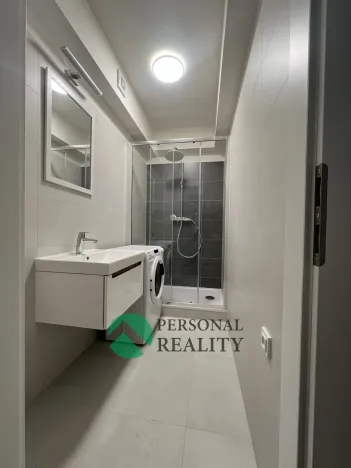 Pronájem bytu 1+1, Praha - Žižkov, Na mokřině, 40 m2