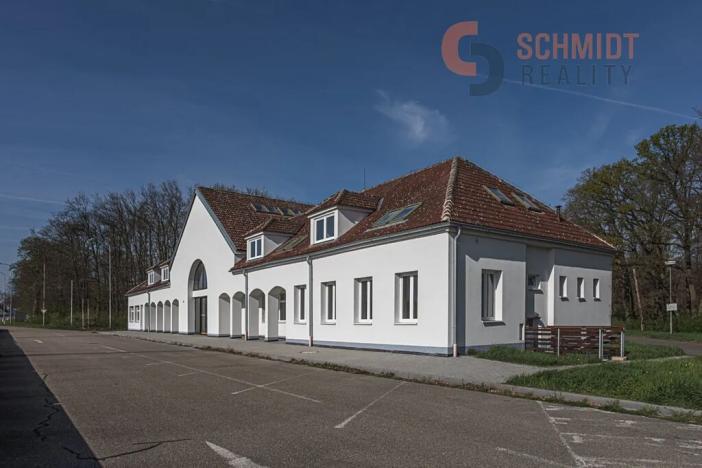 Prodej obchodního prostoru, Břeclav, Celnice-středisko služeb, 529 m2