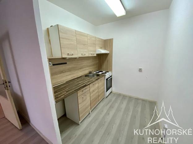 Pronájem bytu 2+kk, Kutná Hora, Dolní, 43 m2