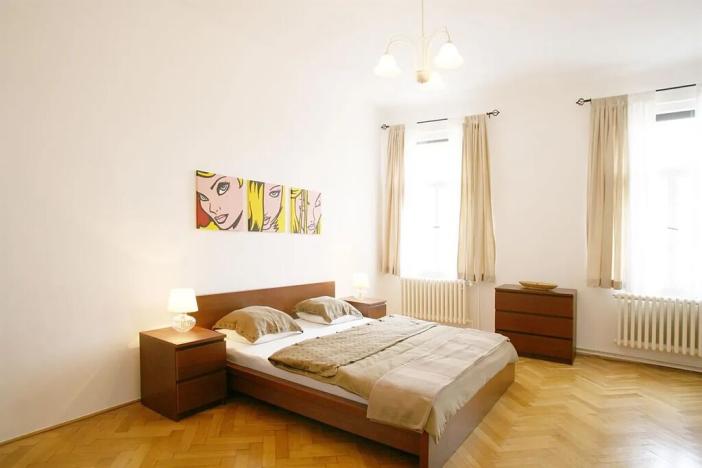 Pronájem bytu 4+1, Praha - Nové Město, Biskupská, 132 m2