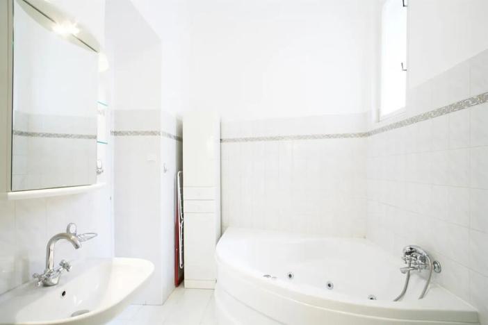 Pronájem bytu 4+1, Praha - Nové Město, Biskupská, 132 m2