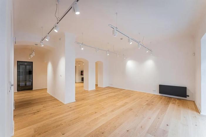 Pronájem obchodního prostoru, Praha - Malá Strana, Vlašská, 98 m2