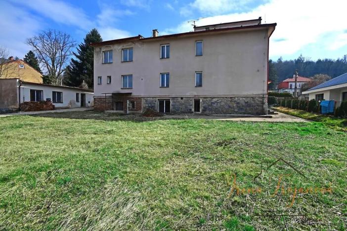 Prodej komerční nemovitosti, Lštění, Míru, 1933 m2