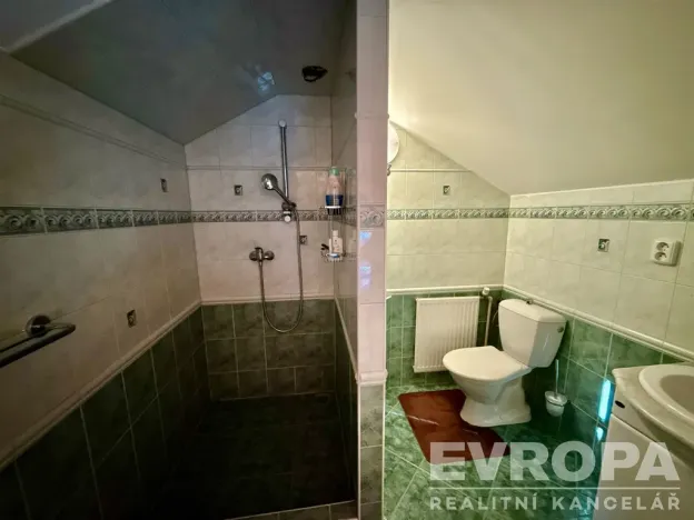 Prodej rodinného domu, Krnov, Pod Rozhlednou, 145 m2