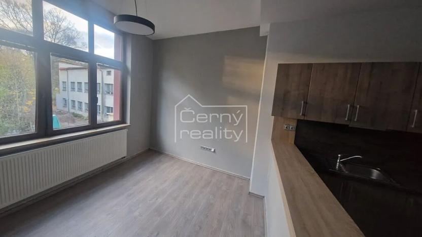 Pronájem obchodního prostoru, Hronov, Hostovského, 180 m2