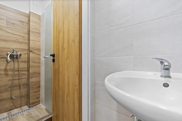 Pronájem obchodního prostoru, Zlín, Kvítková, 74 m2