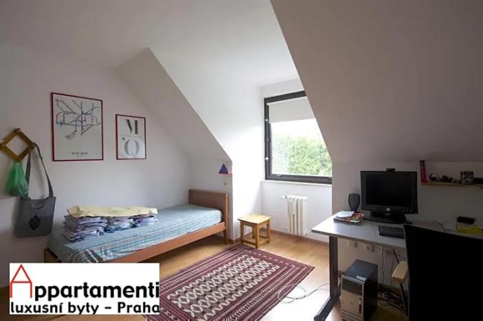 Pronájem rodinného domu, Praha - Kunratice, Ke hrádku, 417 m2