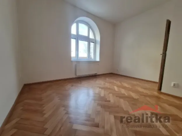 Pronájem bytu 2+kk, Opava - Předměstí, Husova, 47 m2