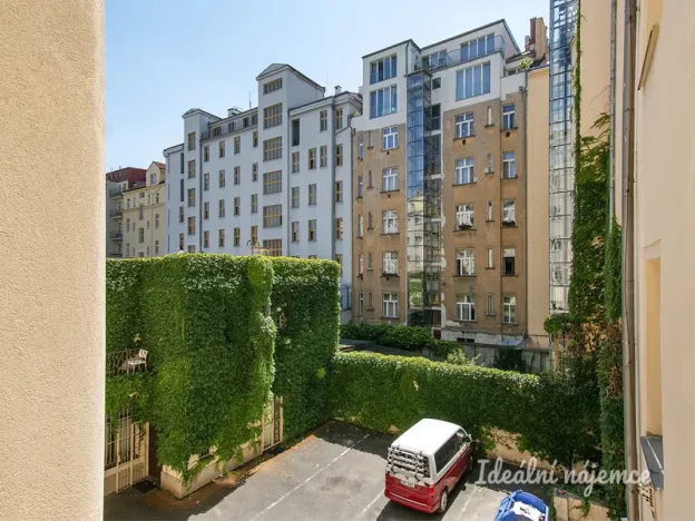 Pronájem bytu 1+1, Praha - Vinohrady, Ondříčkova, 33 m2