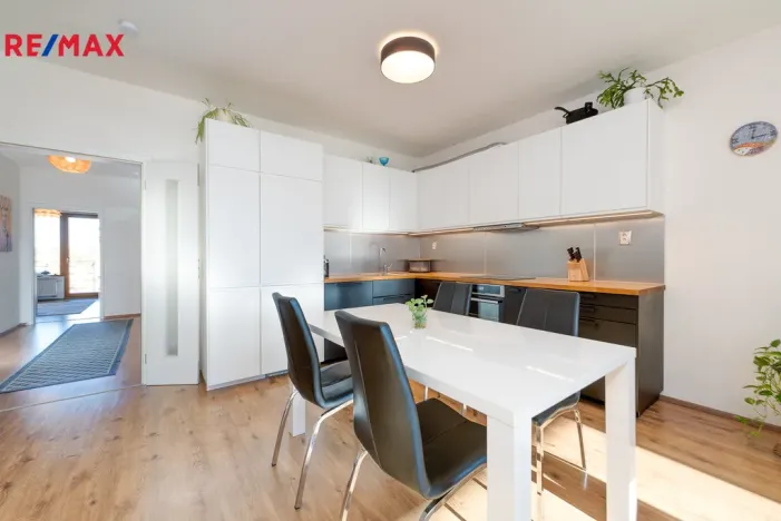 Prodej bytu 3+kk, Praha - Modřany, Zlochova, 89 m2