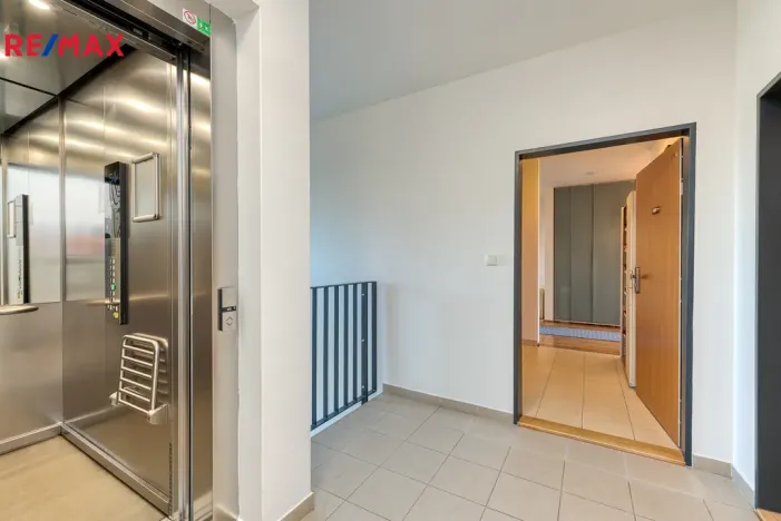 Prodej bytu 3+kk, Praha - Modřany, Zlochova, 89 m2