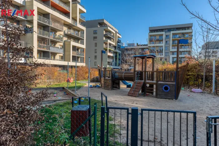 Prodej bytu 3+kk, Praha - Modřany, Zlochova, 89 m2