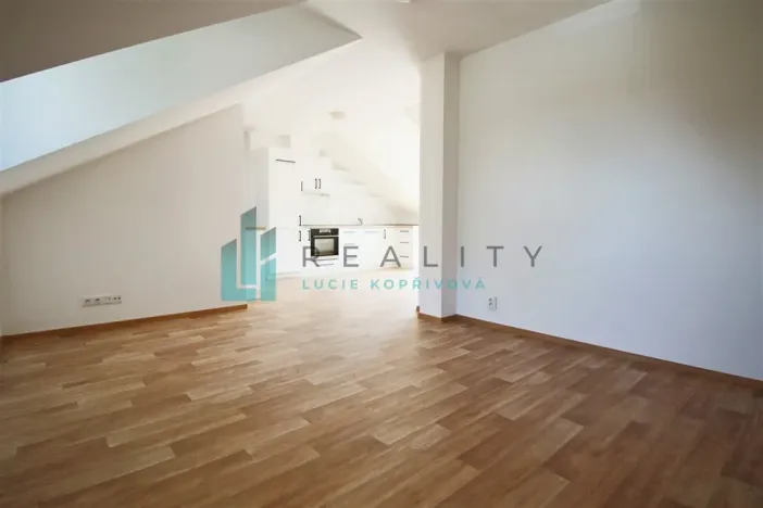 Pronájem bytu 3+kk, Dubňany, Jarohněvice, 67 m2