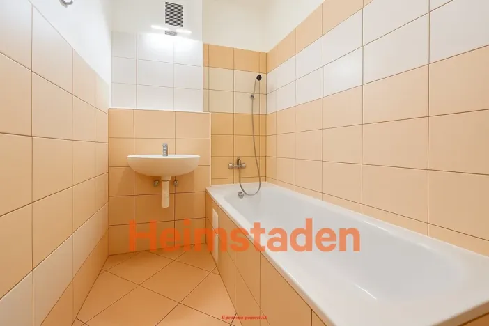 Pronájem bytu 1+1, Ostrava - Poruba, náměstí Boženy Němcové, 37 m2