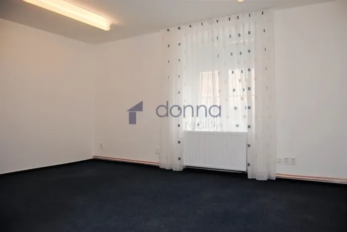 Pronájem kanceláře, Praha, Koldínova, 107 m2
