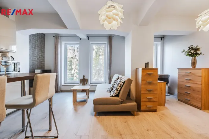 Prodej bytu 1+kk, Praha - Holešovice, Jankovcova, 33 m2