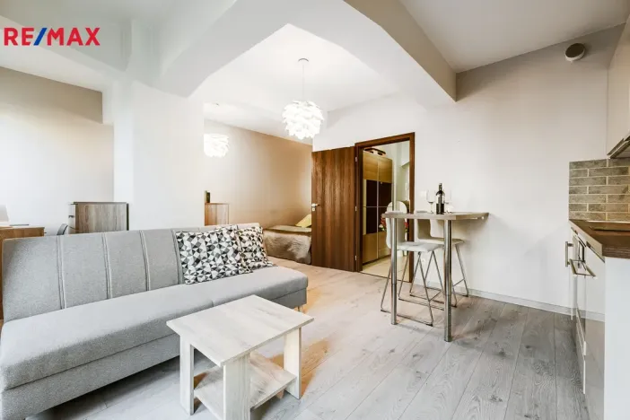 Prodej bytu 1+kk, Praha - Holešovice, Jankovcova, 33 m2