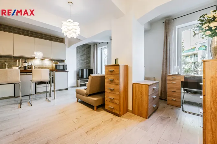 Prodej bytu 1+kk, Praha - Holešovice, Jankovcova, 33 m2