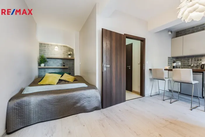 Prodej bytu 1+kk, Praha - Holešovice, Jankovcova, 33 m2