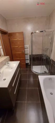 Pronájem bytu 4+kk, Praha, U Havlíčkových sadů, 100 m2