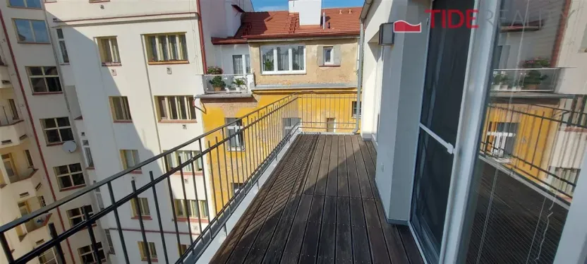 Pronájem bytu 4+kk, Praha, U Havlíčkových sadů, 100 m2