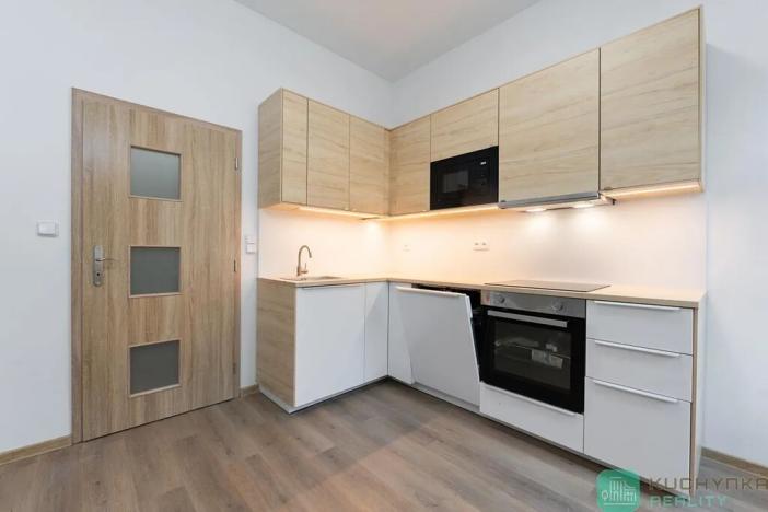 Pronájem bytu 2+1, Teplice, 28. října, 50 m2