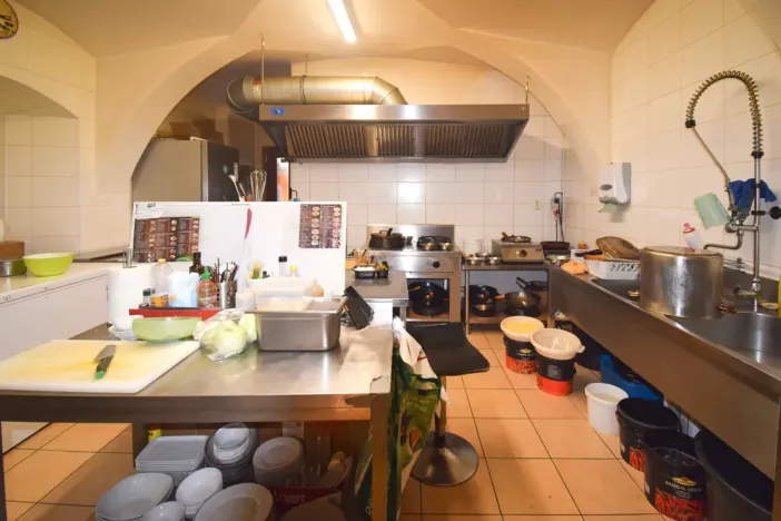 Pronájem restaurace, Dobřany, Náměstí T. G. M., 120 m2