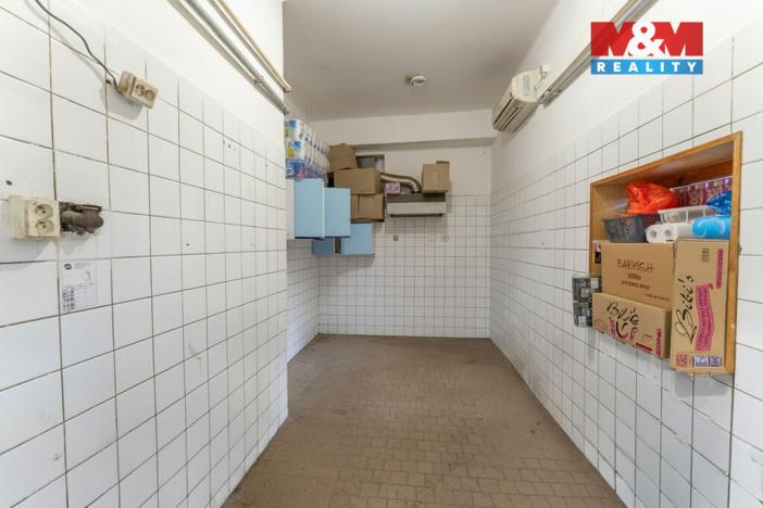 Pronájem obchodního prostoru, Benátky nad Jizerou - Benátky nad Jizerou I, Husovo náměstí, 161 m2