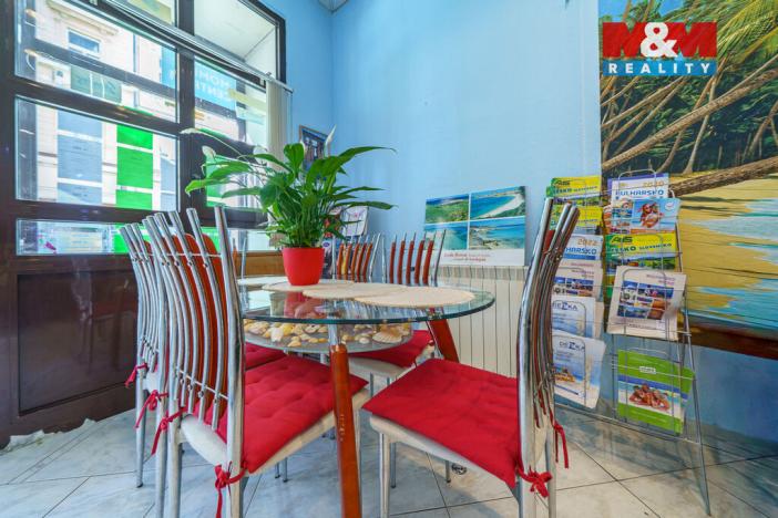 Pronájem obchodního prostoru, Karlovy Vary, T. G. Masaryka, 40 m2