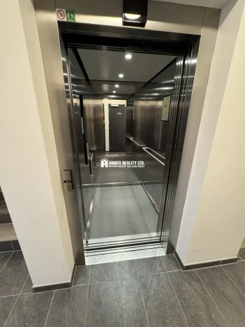 Prodej bytu 3+kk, Praha - Hloubětín, Sobí, 64 m2