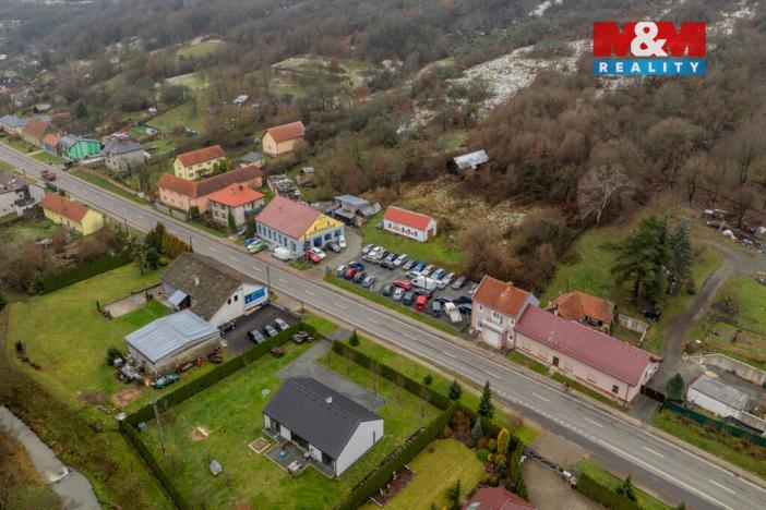 Prodej obchodního prostoru, Šarovy, 400 m2
