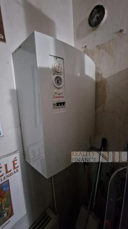 Pronájem obchodního prostoru, Plzeň, náměstí Republiky, 78 m2