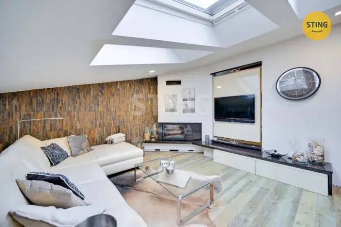 Prodej obchodního prostoru, Kroměříž, 1. máje, 102 m2